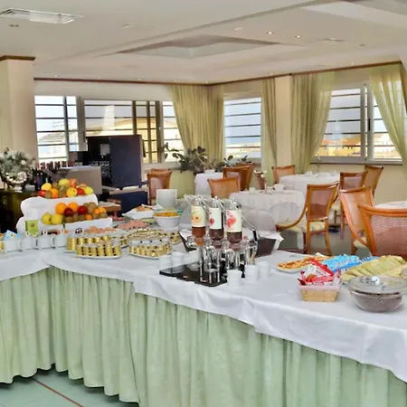 Isa-hotel In Cecina Just 100 Mt From The Sea Marina di Cecina