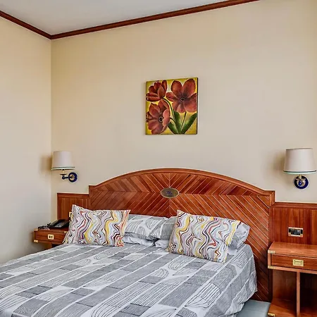 Isa-hotel In Cecina Just 100 Mt From The Sea * Marina di Cecina