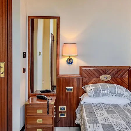 Isa-hotel In Cecina Just 100 Mt From The Sea * Marina di Cecina