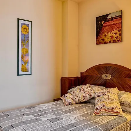 Isa-hotel In Cecina Just 100 Mt From The Sea